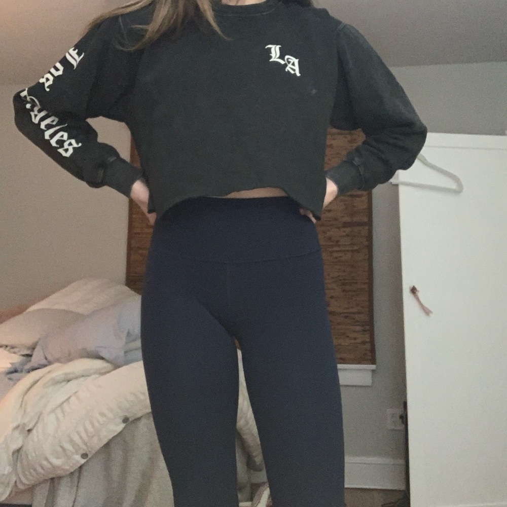 Cropped Brandy Melville crew